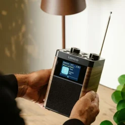 Lenco PDR-060WD Tragbares DAB+/FM-Radio mit Bluetooth