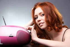 Lenco SCD-37 USB Tragbares FM-Radio - Pink