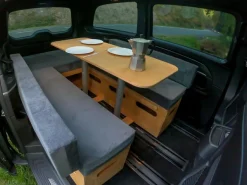 Moonbox 124cm Natur Van Campingbox mit Tisch
