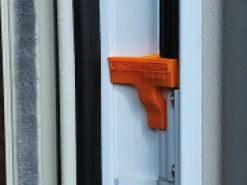 ScheffGO® CS-001-WH Türfeststeller mit Wandhalterung